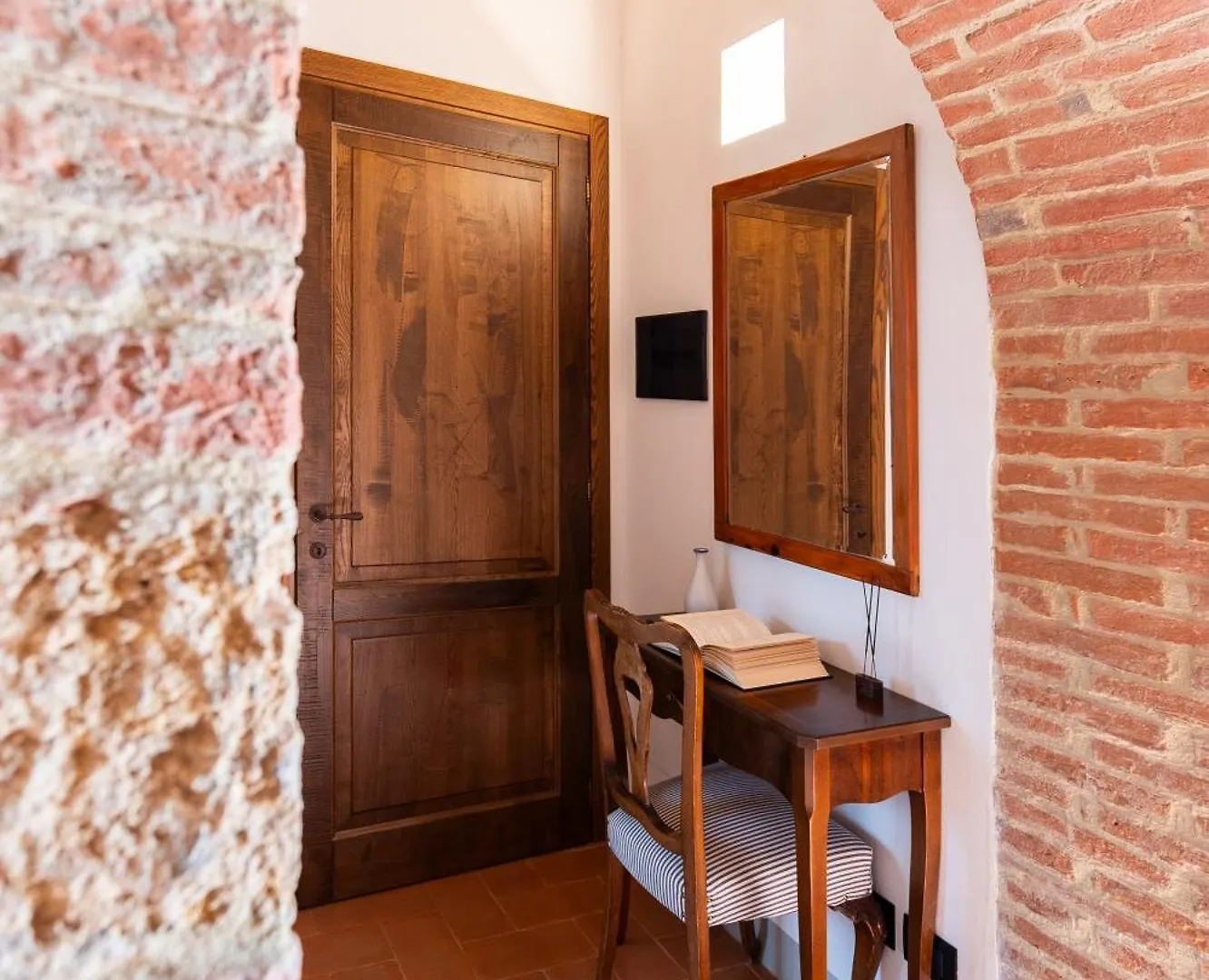 Borgo Campassini Villa Monteriggioni Italy