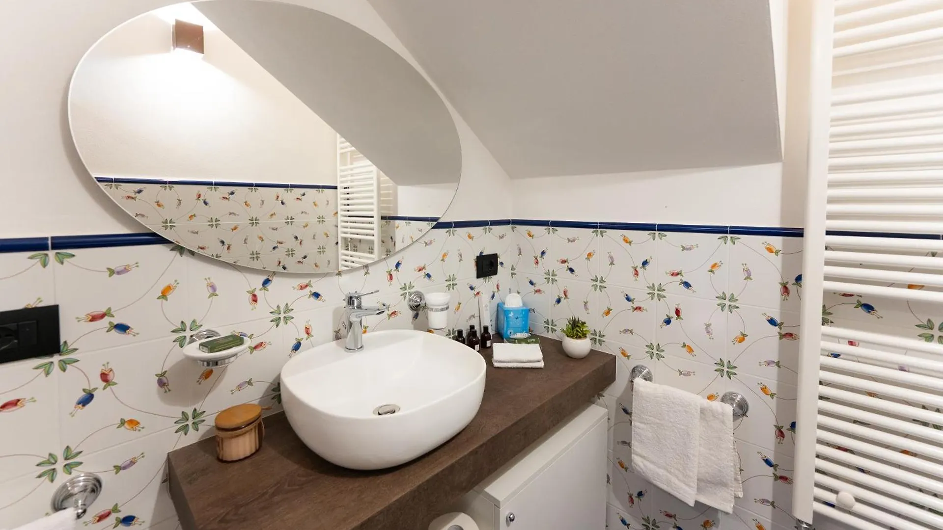 Borgo Campassini Villa Monteriggioni 0*,