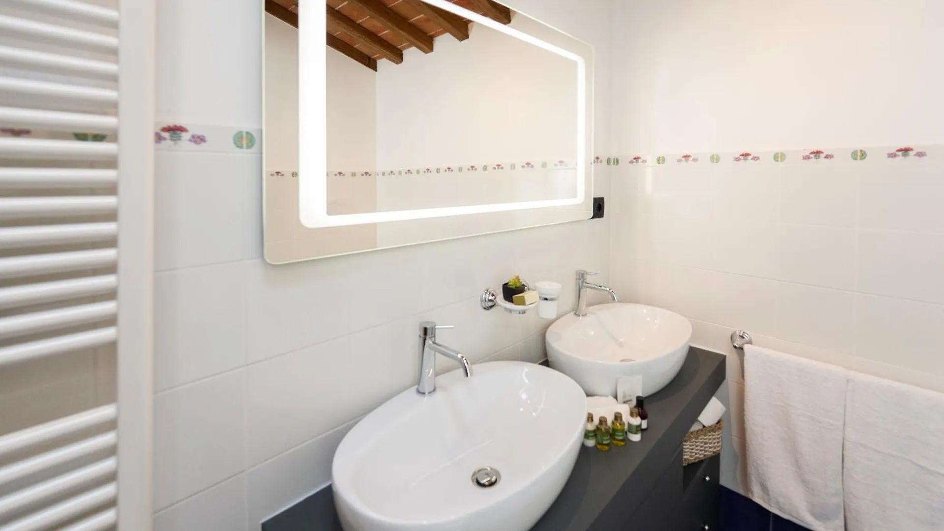 Borgo Campassini Villa Monteriggioni 0*,  Italy