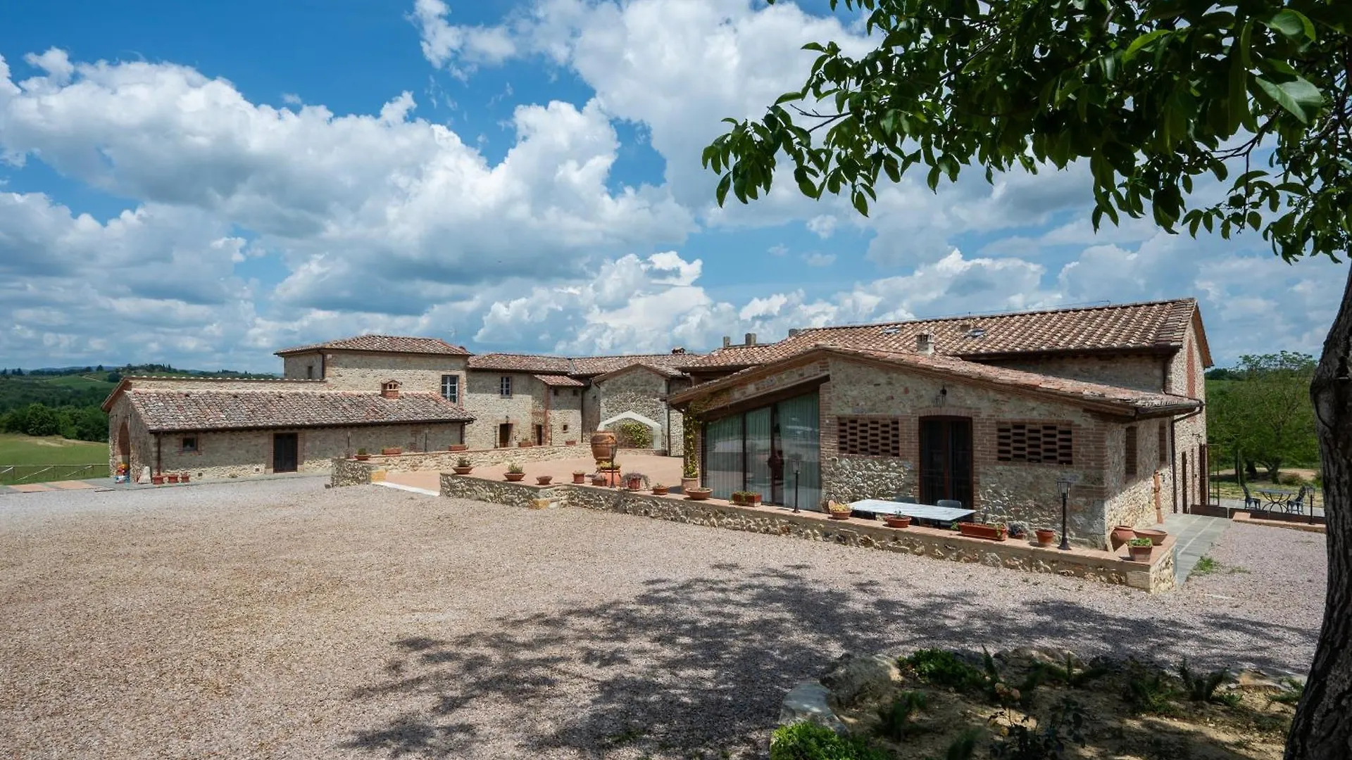 Farm stay Borgo Campassini Villa Monteriggioni